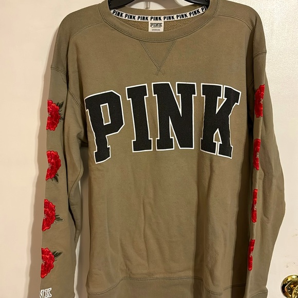 EUC VS Pink army green with embroidered flowers on sleeve oversized sweatshirt - Picture 3 of 4